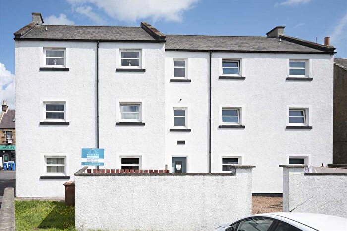 2 Bedroom Flat For Sale In Main Street, Crossgates, KY4