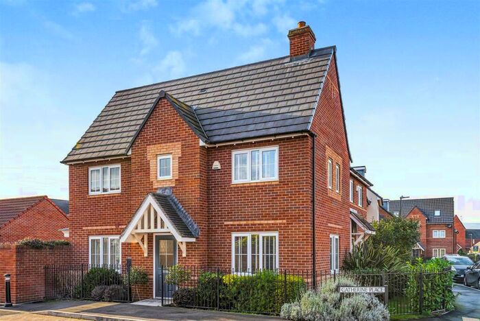 3 Bedroom Semi-Detached House To Rent In Catherine Place, Longford, GL2