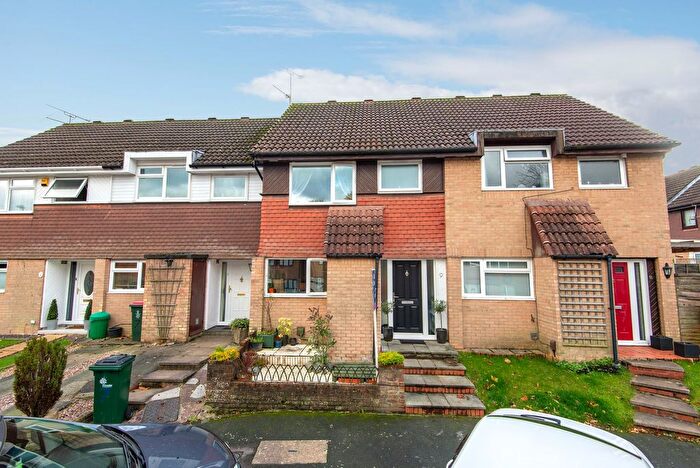 3 Bedroom Terraced House To Rent In Poynings Road, Ifield, RH11