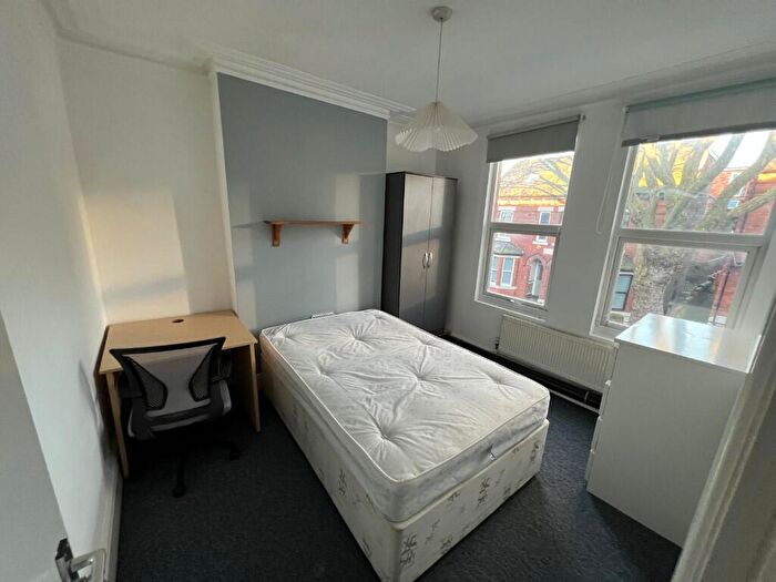 5 Bedroom Semi Detached House To Rent In Albert Grove, Nottingham, Nottinghamshire, NG7