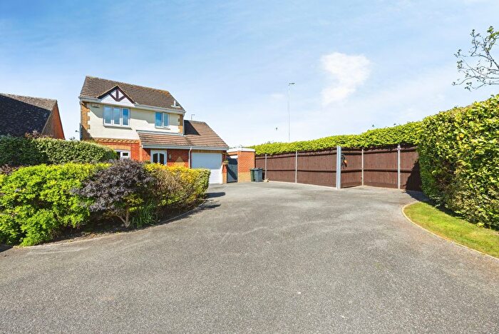 3 Bedroom Detached House For Sale In Friesian Way, Ashford, TN24