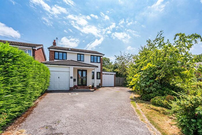 4 Bedroom Detached House For Sale In Blacksmiths Lane, Hockley Heath, Solihull, B94