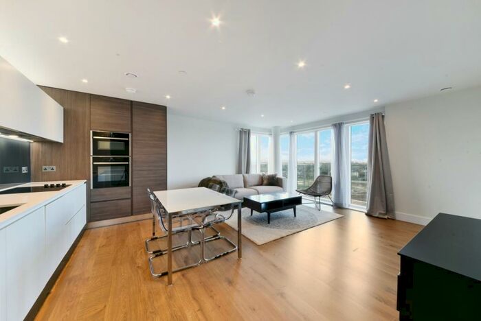 2 Bedroom Apartment To Rent In Patterson Tower, Kidbrooke Road, London, SE3