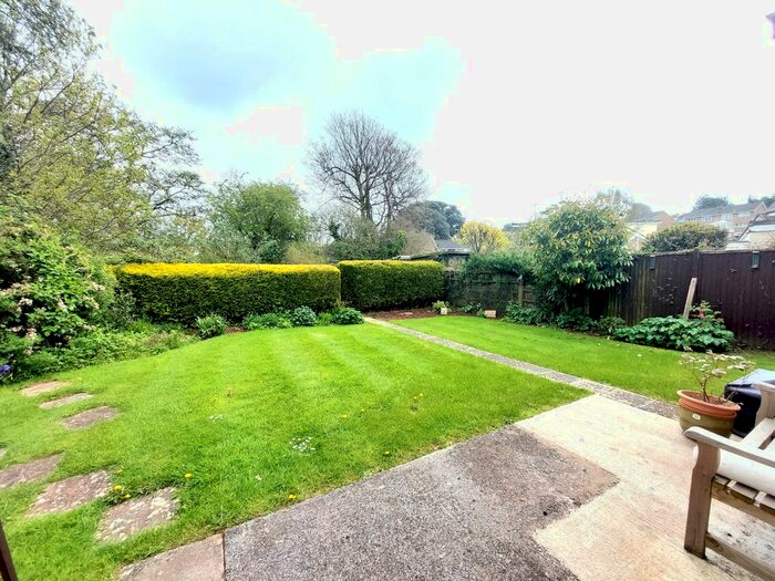 2 Bedroom Semidetached Bungalow For Sale In Meadow Close, Nether