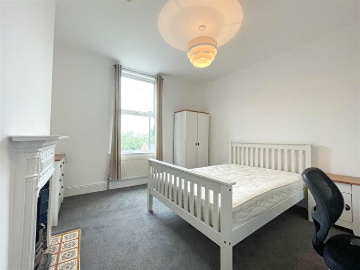 3 Bedroom House To Rent In Roebuck Road, Sheffield, S6