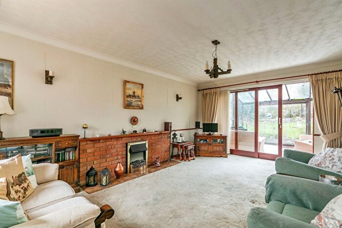 4 Bedroom Detached House For Sale In Grove Way, Ramsey, Huntingdon, PE26