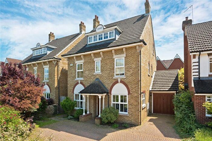 5 Bedroom Detached House To Rent In Hayward Road, Thames Ditton, Surrey, KT7