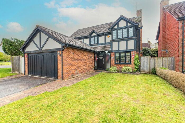 4 Bedroom Detached House To Rent In Woodward Close, Winnersh, Wokingham, RG41