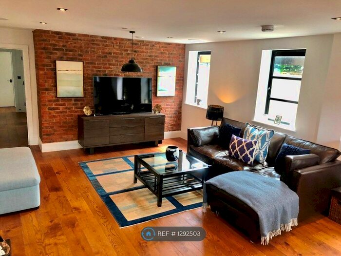 2 Bedroom Flat To Rent In Old Town, London SW4