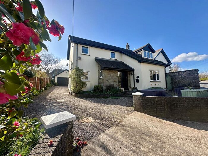 4 Bedroom Detached House For Sale In Crick, Caldicot, NP26
