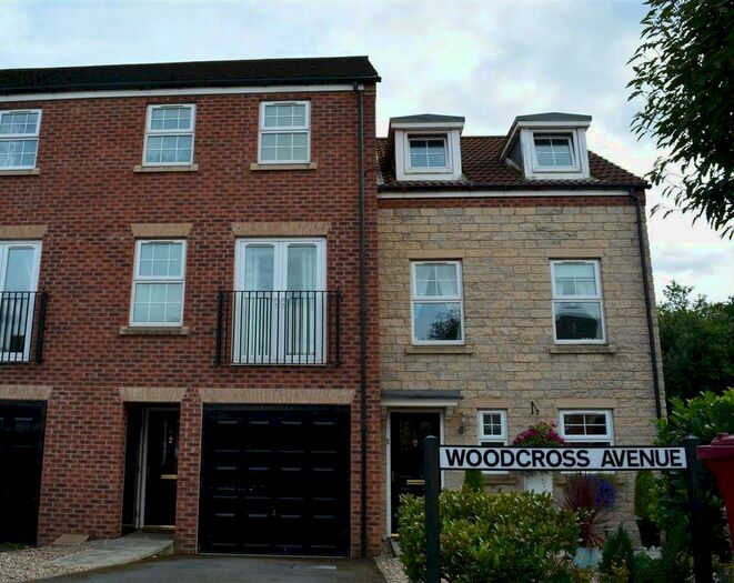 4 Bedroom Town House To Rent In Woodcross Avenue, Scunthorpe, DN16