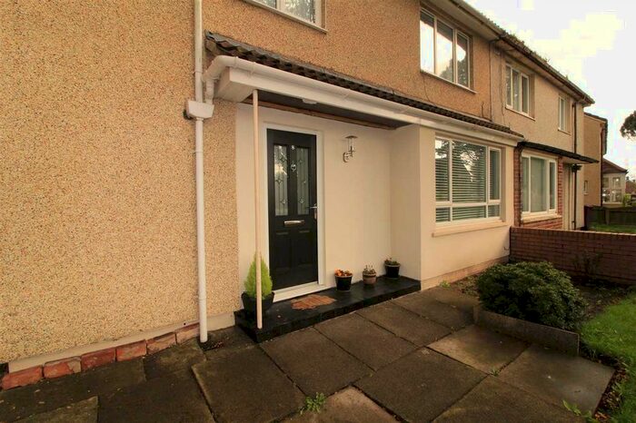 1 Bedroom Flat To Rent In Peatwood Avenue, Kirkby, Liverpool, L32