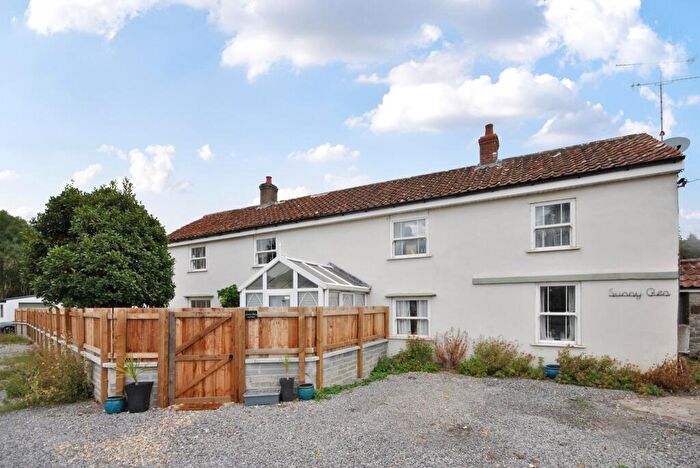 4 Bedroom Detached House For Sale In Upper New Road, Cheddar, BS27
