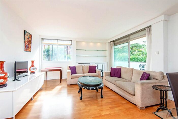 2 Bedroom Apartment To Rent In Century Court, Grove End Road, St John's Wood, London, NW8