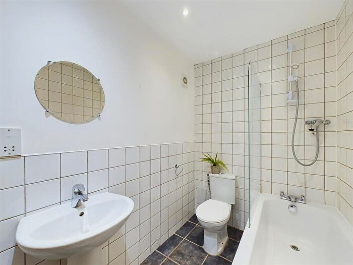 2 Bedroom Apartment To Rent In Adcocks Close, Loughborough - Inc Bills Option, LE11