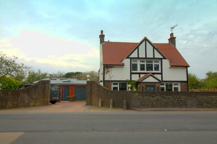 7 Bedroom Detached House To Rent In Steyning Road, Shoreham-By-Sea, BN43