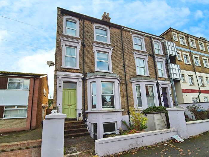5 Bedroom Semi Detached House For Sale In St. Mildreds Road, Ramsgate, CT11