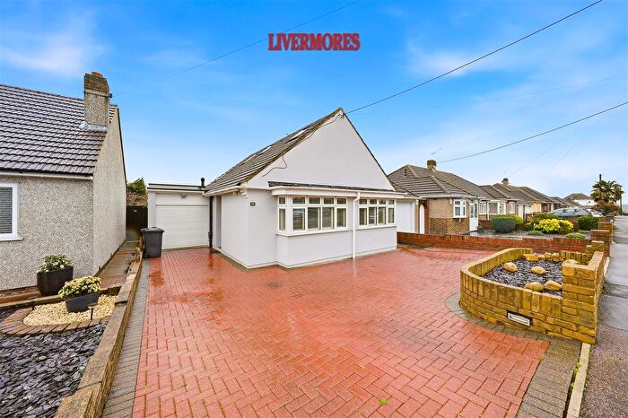 3 Bedroom Detached Bungalow For Sale In Ethelbert Road, Dartford, DA2