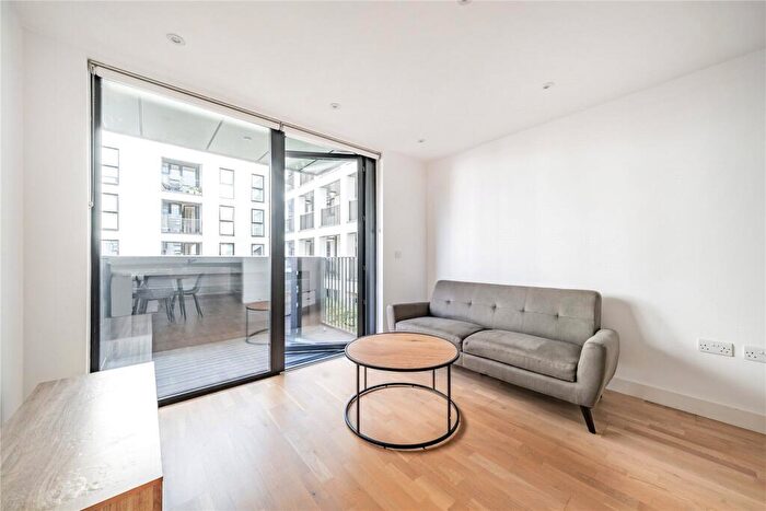 2 Bedroom Apartment To Rent In Burgess Springs, Chelmsford, CM1