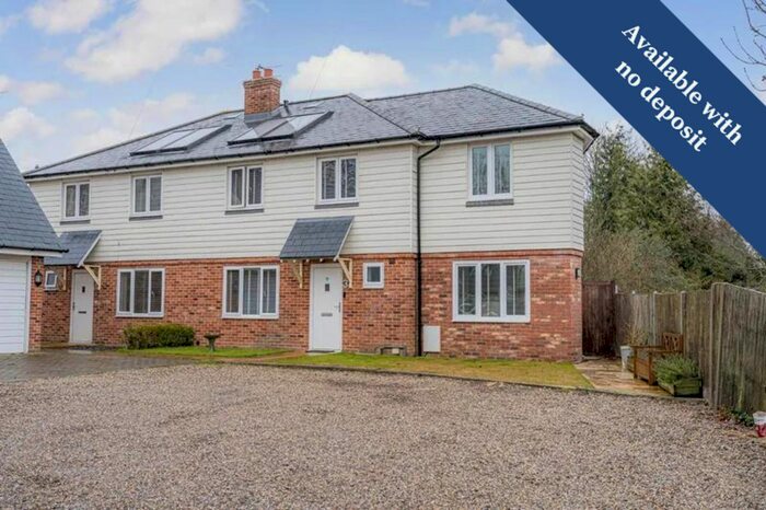 4 Bedroom Semi-Detached House To Rent In Field Way, Sturry, CT2