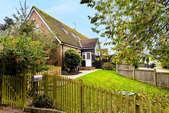 4 Bedroom House For Sale In Throwley Road, Throwley, ME13