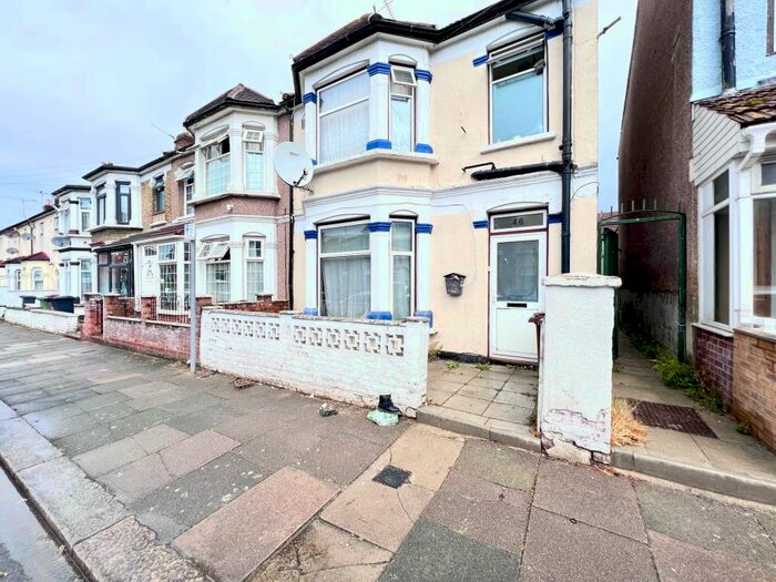 1 Bedroom Flat To Rent In Harpour Road, Barking, IG11