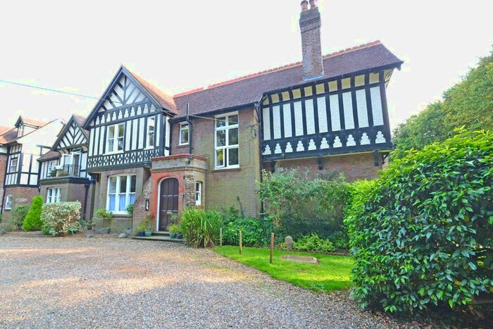 1 Bedroom Flat To Rent In Seven Gables, Winslow, MK18