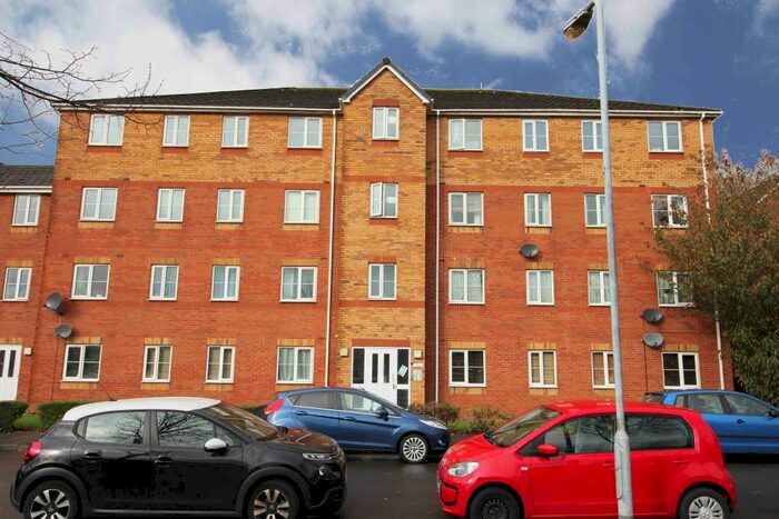 2 Bedroom Apartment To Rent In Beaufort Square, Cardiff, CF24