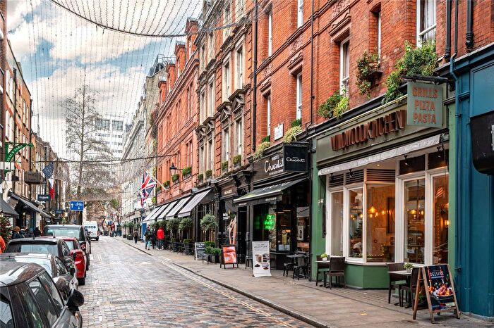 1 Bedroom Flat To Rent In Monmouth Street, London, WC2H