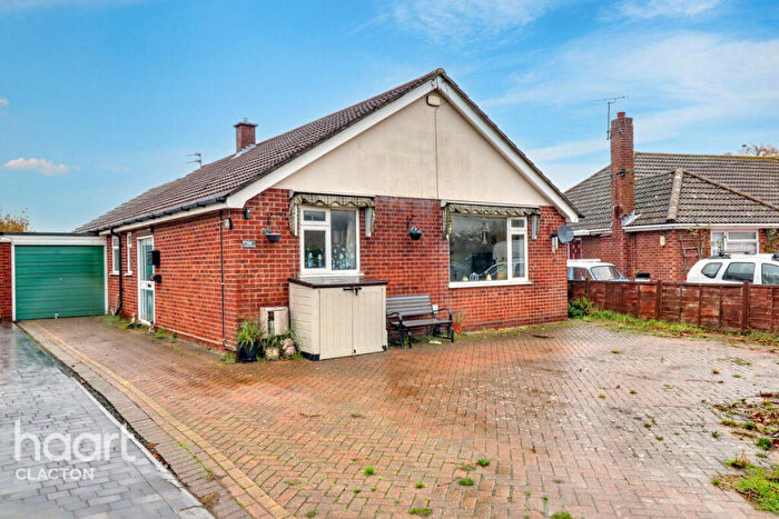 3 Bedroom Detached Bungalow For Sale In Elm Road, Clacton-On-Sea, CO16