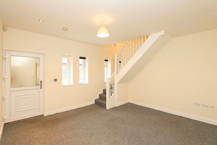 2 Bedroom Detached House For Sale In Wessex Close, Brimington, S43