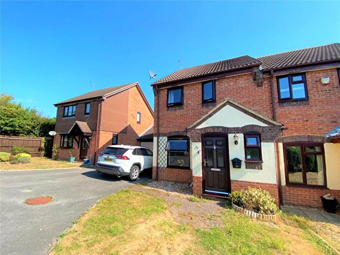 3 Bedroom Semi-Detached House To Rent In Keycroft Copse, Peatmoor, Swindon, SN5
