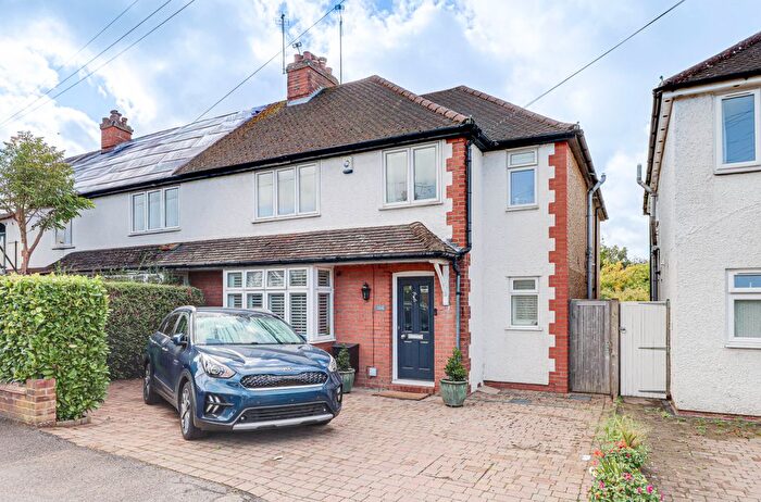 4 Bedroom Semi-Detached House For Sale In Topstreet Way, Harpenden, Hertfordshire, AL5