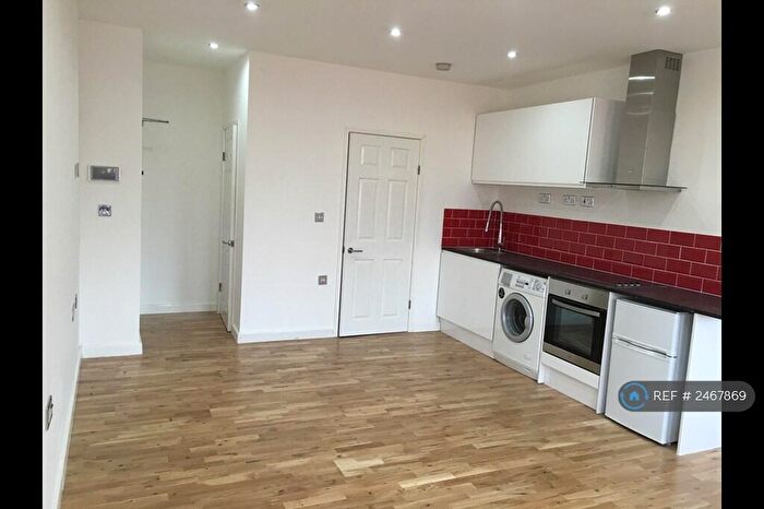 Studio To Rent In Bromham Road, Bedford, MK40