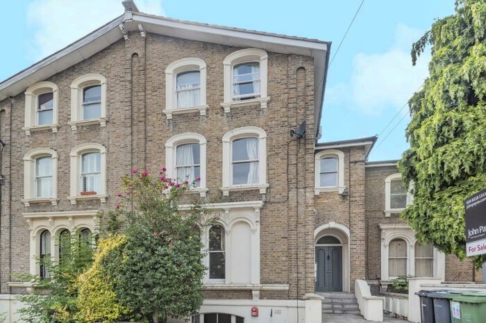 2 Bedroom Flat To Rent In Glenton Road London, SE13
