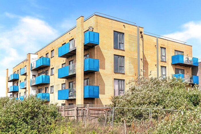 2 Bedroom Flat To Rent In Crossness Road, Barking, IG11
