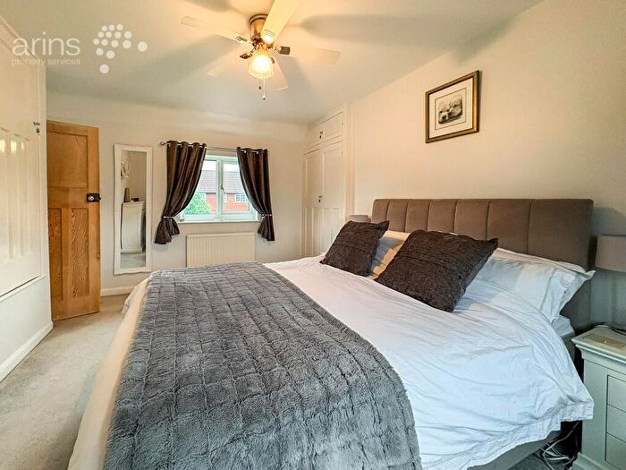2 Bedroom Terraced House For Sale In Hill Road, Arborfield, RG2