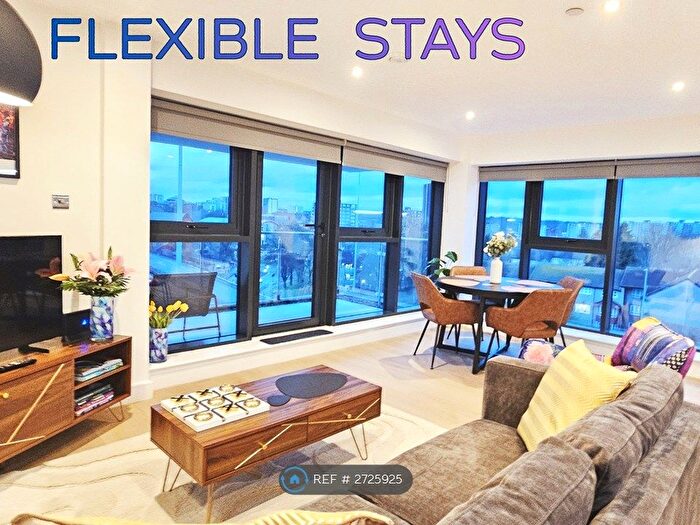 2 Bedroom Flat To Rent In Leeds City Center, Leeds, LS9