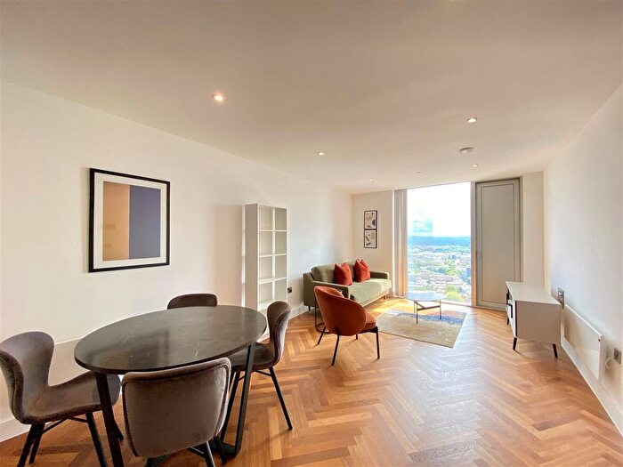 2 Bedroom Flat For Sale In Deansgate Square, East Tower, Owen Street, M15