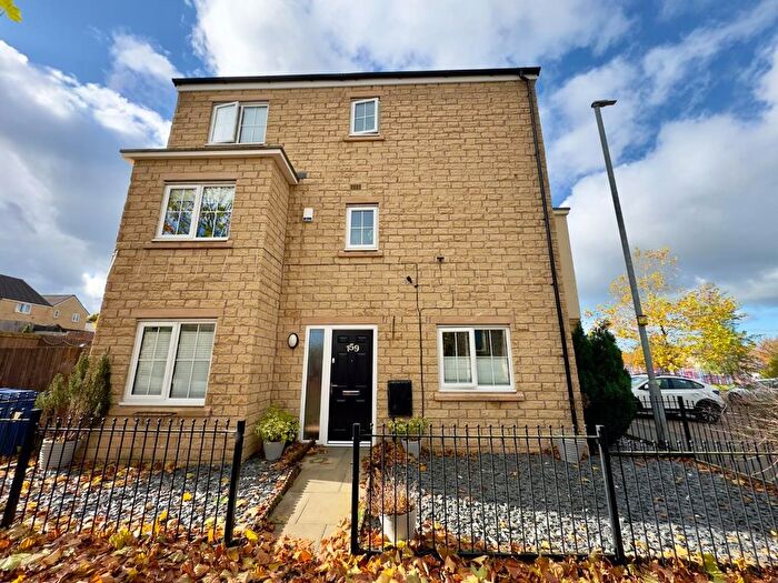 4 Bedroom Semi Detached House For Sale In Oxford Road, Burnley, BB11