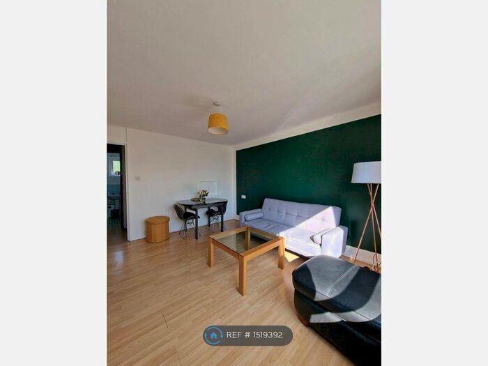 1 Bedroom Maisonette To Rent In Wishaw Square, Manchester, M21