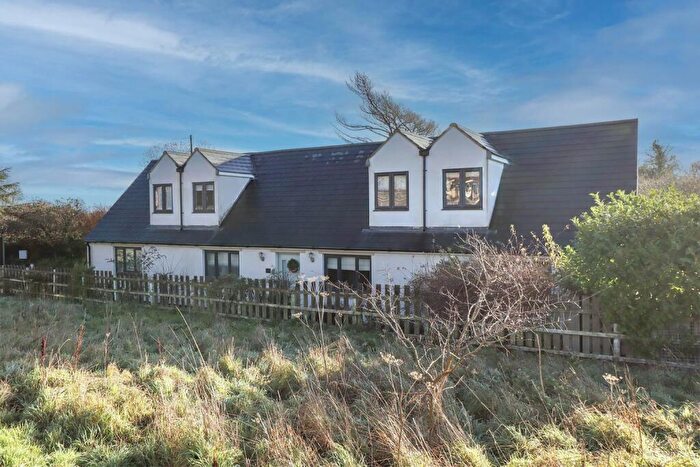 4 Bedroom Detached House For Sale In Danes Hill, Duns Tew, OX25