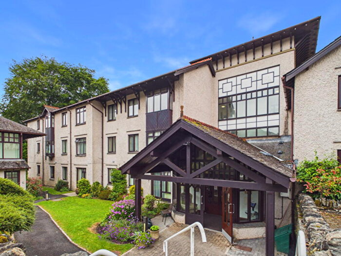 2 Bedroom Apartment For Sale In Elleray Gardens, Windermere, LA23
