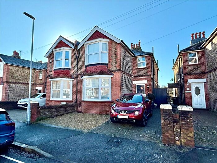 4 Bedroom Semi Detached House For Sale In Ringwood Road, Eastbourne, BN22