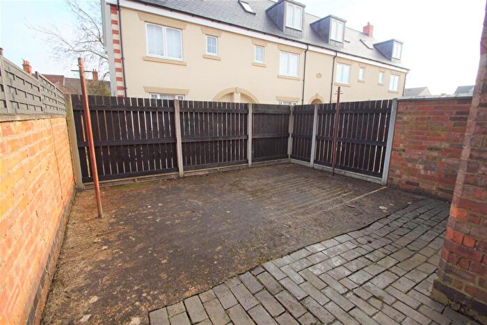 2 Bedroom Apartment To Rent In Temple Street, Rugby, CV21