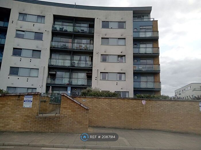 1 Bedroom Flat To Rent In Thamesmead, London, SE28