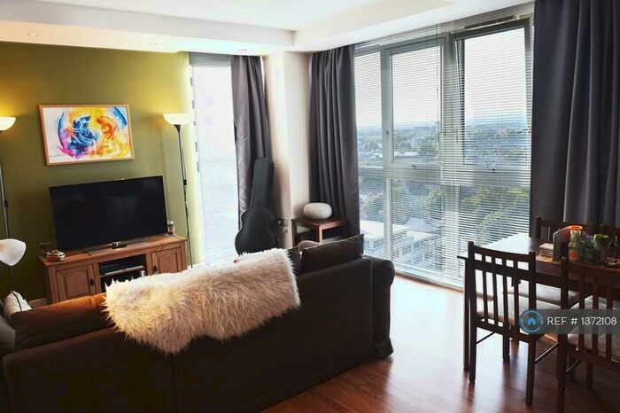 2 Bedroom Flat To Rent In Admiral House, Cardiff, CF24