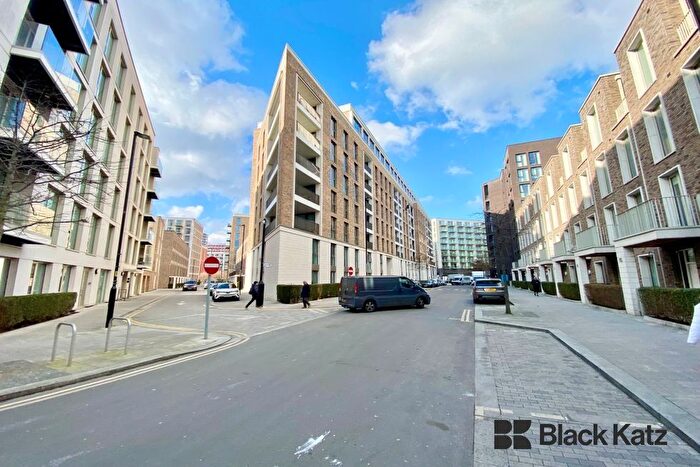 2 Bedroom Flat To Rent In Admiralty Avenue, London, E16