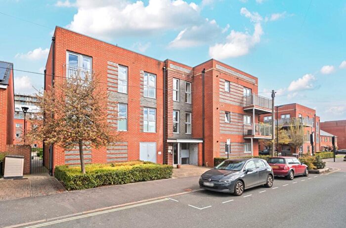 2 Bedroom Apartment For Sale In Cassier House, Summers Street, Southampton, SO14