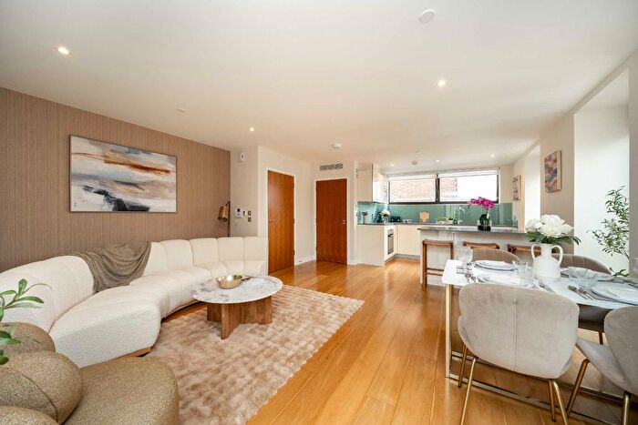 2 Bedroom Flat To Rent In Marsham Street, London, SW1P